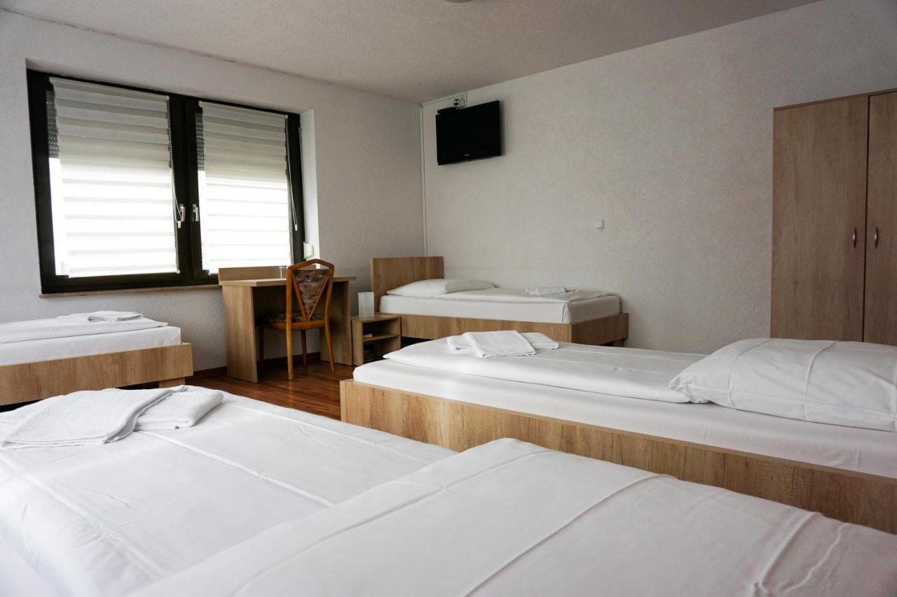 Hotel Kreuz Schwabisch Gmund Bagian luar foto