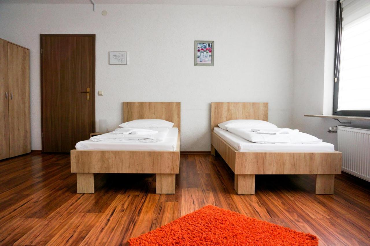 Hotel Kreuz Schwabisch Gmund Bagian luar foto