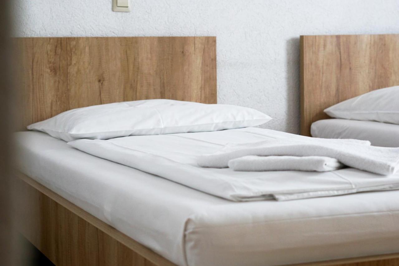 Hotel Kreuz Schwabisch Gmund Bagian luar foto