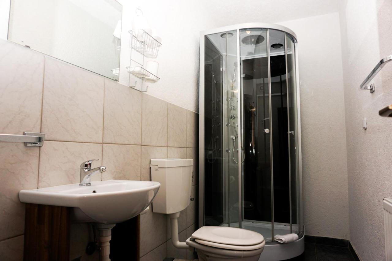 Hotel Kreuz Schwabisch Gmund Bagian luar foto